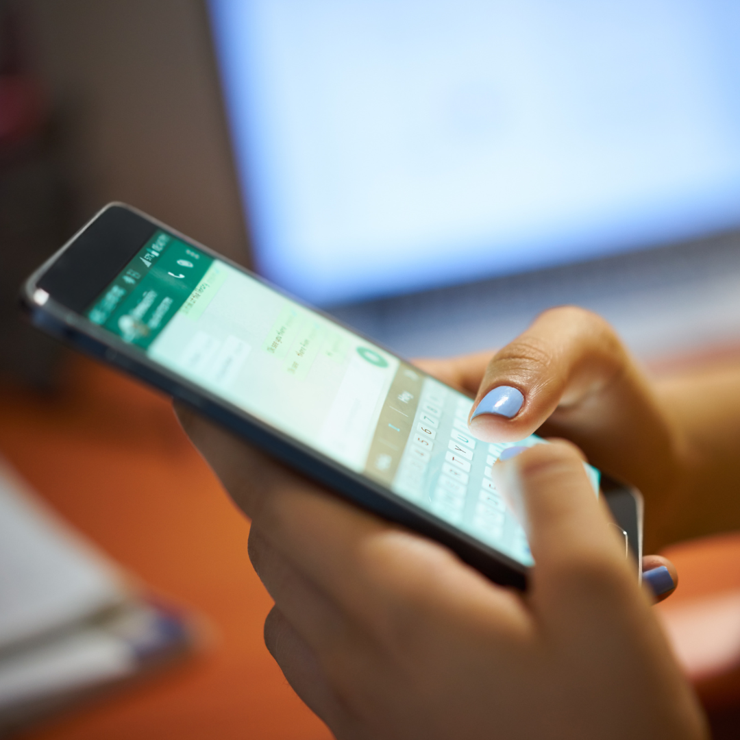 Ilustração de conversas no WhatsApp Business